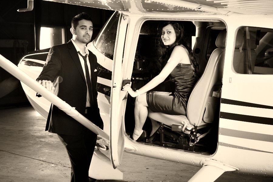 bishop-airport-engagment-3 airplane engagement session