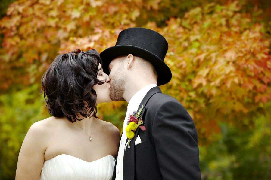 black creek pioneer village fall wedding by silverlight photography