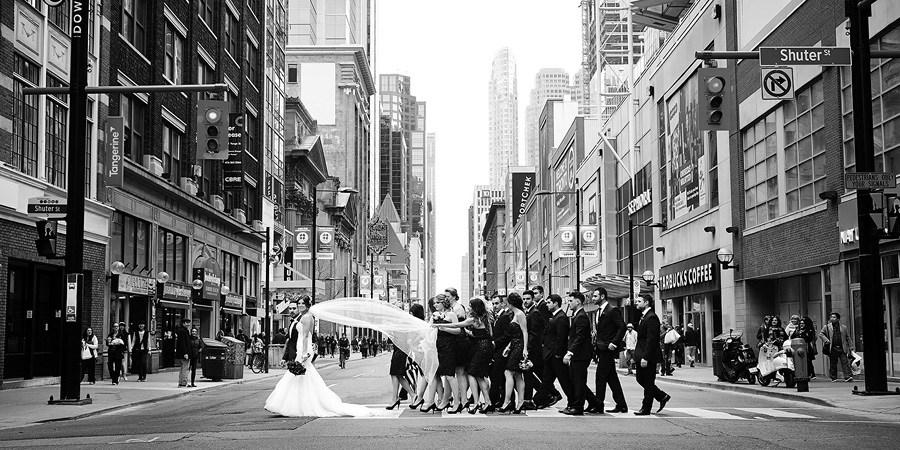 downtown toronto wedding photography by silverlight