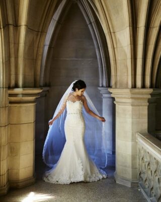 Absolutely love Knox College at U of T for photos, always looks stunning. 
#knoxcollegewedding 
#knoxcollege
#uoftwedding
#torontobride